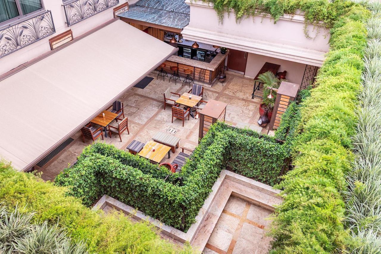 Nairobi Serena Hotel Exterior photo
